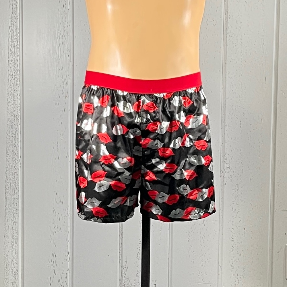 Celebrate It: Valentine’s Day Mens Kiss Boxers L/G